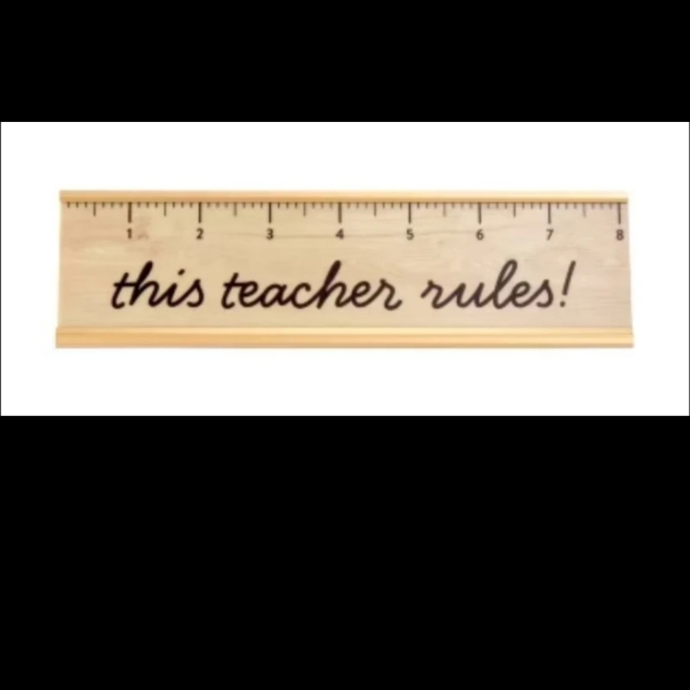 This Teacher Rules Desk Plaque